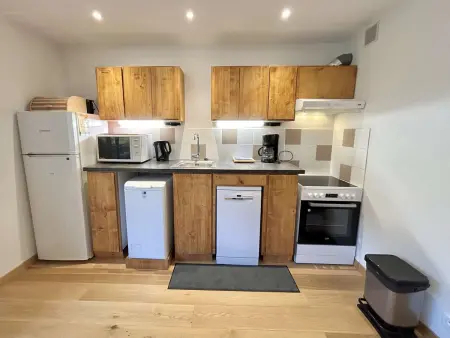 Studios + Cabine à Megève, 4 Couchages, 500m des Remontées, Balcon Sud, Parking Inclus - Photo 6
