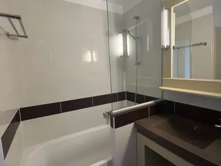 Duplex 3 pièces avec solarium et accès piscines - Photo 6