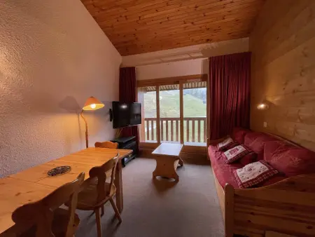 2 pièces mezzanine pour 6 pers, balcon sud, proche pistes et commerces - Photo 3