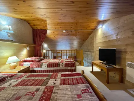2 pièces mezzanine pour 6 pers, balcon sud, proche pistes et commerces - Photo 13