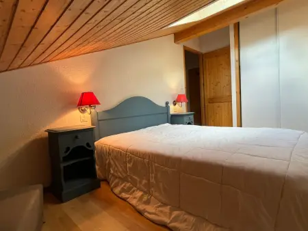 Appartement mansardé 2 pièces avec piscine et wifi - Photo 8