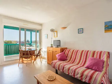 Appartement à Anglet avec Terrasse, Proche Plages et Commerces, Piscine et Parking - Photo 2