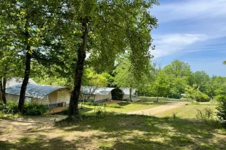 Camping Le Clou 1, Lodge en Dordogne avec vue - Photo 19