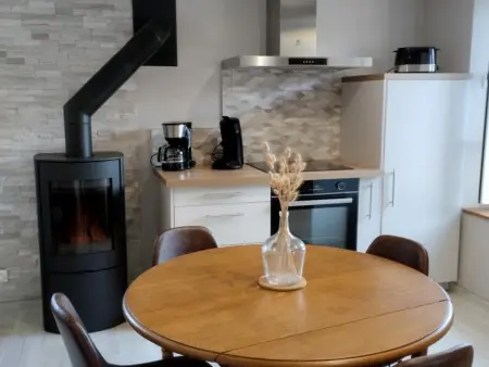 Charmante maison en pierres avec cour et terrasse à Créances - Photo 17