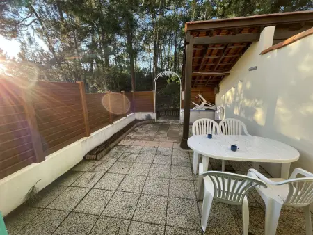 Charmante Maison 3 Pièces avec Piscines Chauffées, Terrasse et Jardin, à 300m de la Plage des Demoiselles - Photo 17