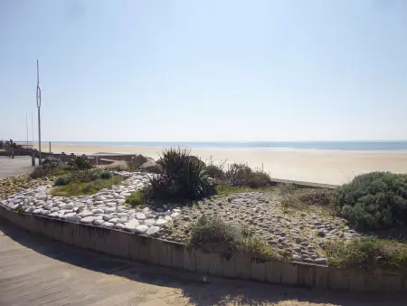 Charmante Maison 3 Pièces avec Piscines Chauffées, Terrasse et Jardin, à 300m de la Plage des Demoiselles - Photo 22