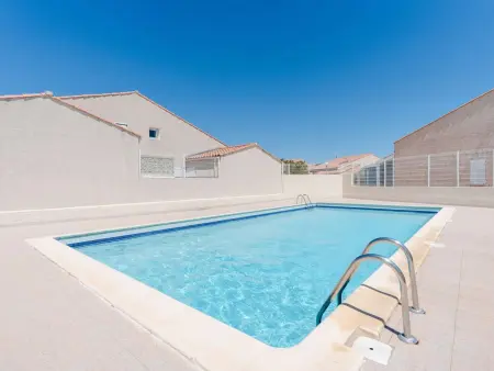Pavillon Studio Mezzanine Climatisé avec Piscine et WIFI, Proche Plage à Gruissan - Photo 14