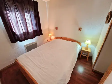 Appartement 2 pièces + cabine, 6 personnes, bien situé à 30m du télécabine - Rue du Cheval Blanc, Modane - Photo 2