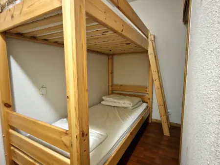 Appartement 2 pièces + cabine, 6 personnes, bien situé à 30m du télécabine - Rue du Cheval Blanc, Modane - Photo 4
