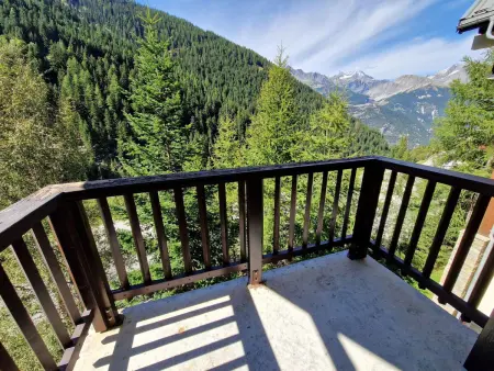 Appartement 2 pièces, idéalement situé, à 30m des pistes et des commerces. - Photo 4