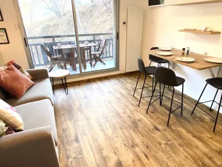 Charmant studio rénové près des pistes avec WiFi gratuit - Photo 1