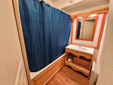 Appartement Modane 4 pièces, idéal ski, 6-8 pers, 65m², proche télécabine et commerces - Photo 11