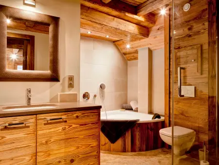 Chalet rénové au cœur du village, proche des pistes, 9 pers, WiFi inclus - Photo 10