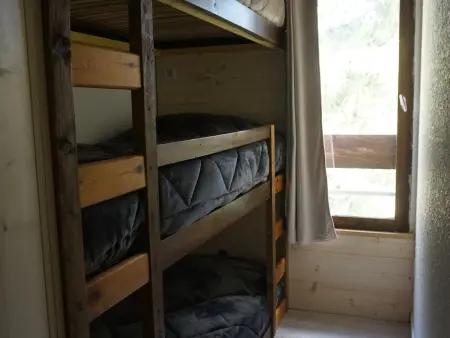 Appartement rénové 3 étoiles, balcon, proche ski - Photo 4