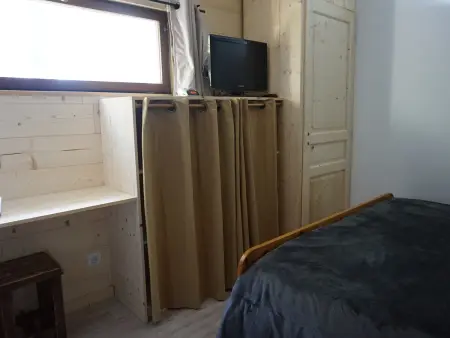 Appartement rénové 3 étoiles, balcon, proche ski - Photo 5