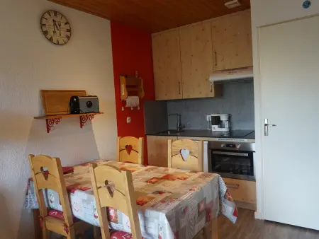 Appartement à Méaudre - 4 pers, proche centre, balcon, parking - Photo 1