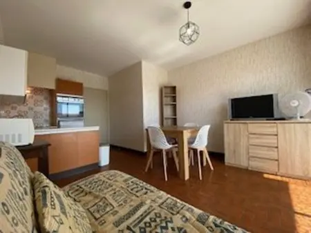 Appartement traversant avec balcons, parking privé, à 250m de la plage - Port-la-Nouvelle - Photo 1