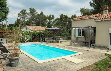 Maison 6 personnes à Belcodène - Photo 1
