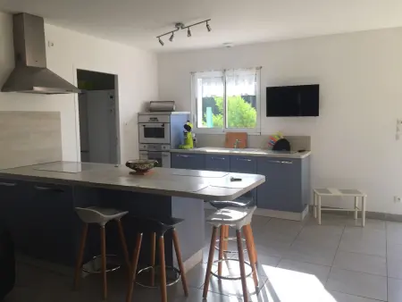 Maison à Longeville-sur-Mer : Plage, Surf et Détente - Photo 12