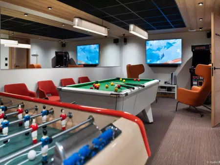 Chalet contemporain avec piscine privée, sauna et home cinéma à Arc 1800 - Photo 12