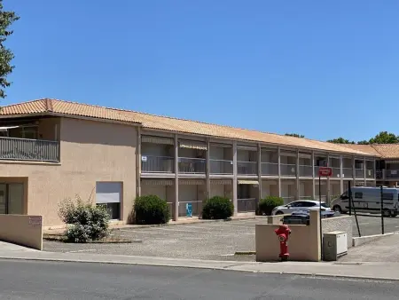 Charmant T2 rénové avec clim, WiFi et parking à 15 min des Thermes de Balaruc-les-Bains - Photo 9