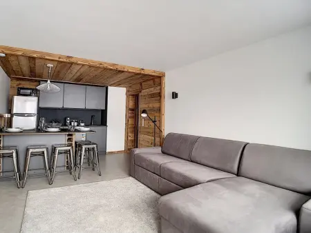 Appartement rénové 36m², skis aux pieds, balcon sud - Photo 1