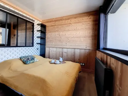 Charmant 2 Pièces Rénové, Proche Pistes, Balcon, Parking Extérieur - Photo 10
