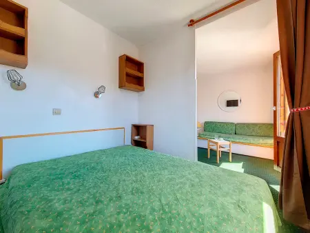 Appartement lumineux proche des pistes avec balcon - Photo 2