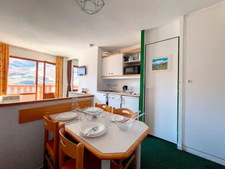 Appartement lumineux proche des pistes avec balcon - Photo 4