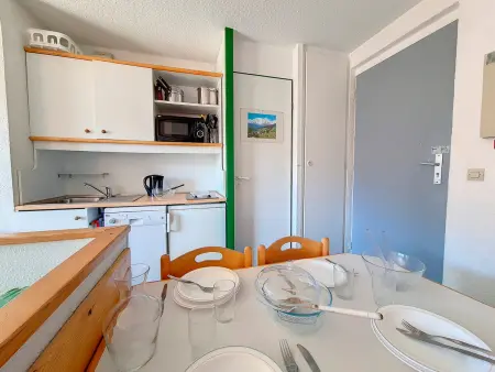 Appartement lumineux proche des pistes avec balcon - Photo 10