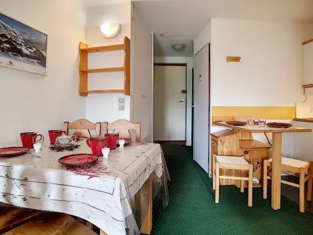 Appartement agréable proche des pistes avec balcon - Photo 2