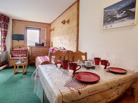 Appartement agréable proche des pistes avec balcon - Photo 4
