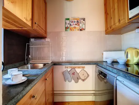 Appartement spacieux avec balcon, proche des pistes, WIFI inclus - Photo 3