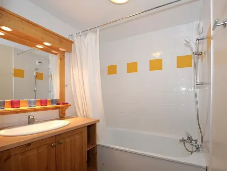 Appartement spacieux avec balcon, proche des pistes, WIFI inclus - Photo 8