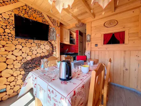 Charmant 2 pièces avec balcon Ouest, proche des pistes - Photo 5