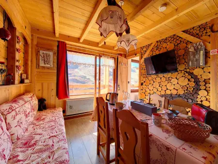 Charmant 2 pièces avec balcon Ouest, proche des pistes - Photo 6