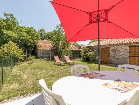 Fermette Rénovée avec Jardin Privatif et Wifi à 12km des Plages - Photo 1