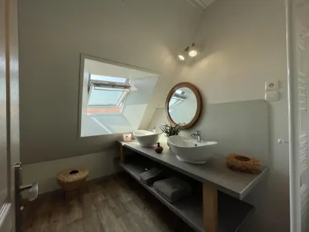 Gîte rustique avec piscine partagée et animaux admis, 15 pers - Photo 15
