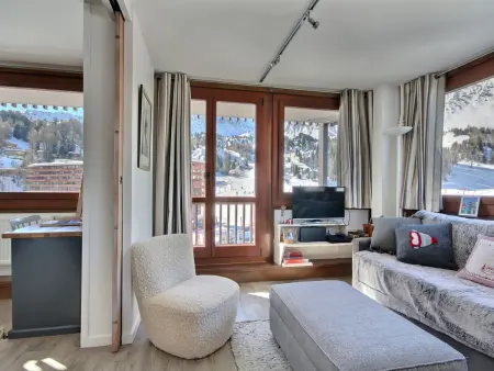 Appartement rénové 64m², 6 pers, balcon, accès Wi-Fi, pistes - Photo 5
