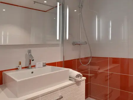 Grand appartement rénové · Proche pistes · Sud · Balcon · 11 pers · Animaux admis - Photo 8