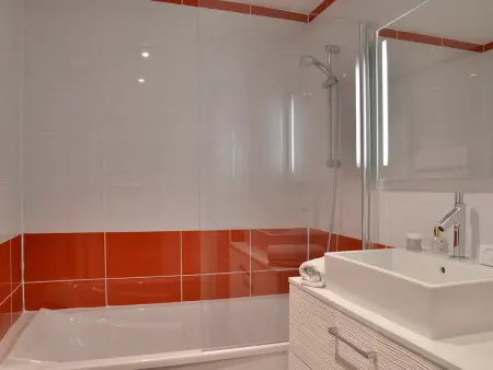 Grand appartement rénové · Proche pistes · Sud · Balcon · 11 pers · Animaux admis - Photo 9