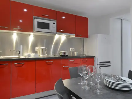 Appartement rénové, centre station, balcon, animaux admis - Photo 8