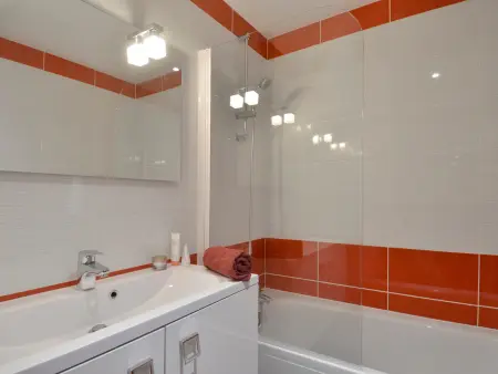 Appartement rénové, centre station, balcon, animaux admis - Photo 15