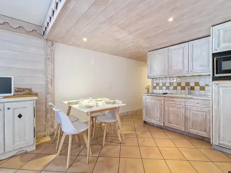 Appartement 2 pièces rénové · Proche des pistes · 4 pers · Balcon - Photo 10