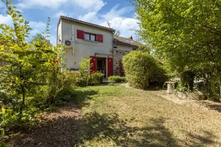 LA MAISON AUX VOLETS ROUGES, Maison près du Parc du Morvan avec piscine - Photo 5