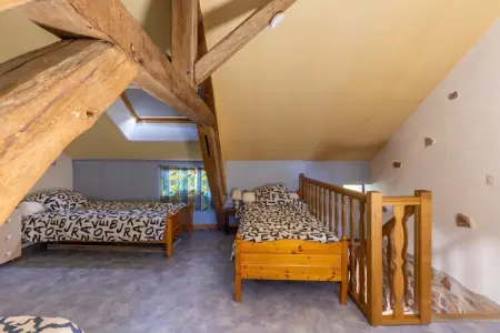 LA MAISON AUX VOLETS ROUGES, Maison près du Parc du Morvan avec piscine - Photo 16
