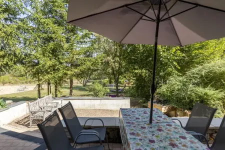 LA MAISON AUX VOLETS ROUGES, Maison près du Parc du Morvan avec piscine - Photo 26
