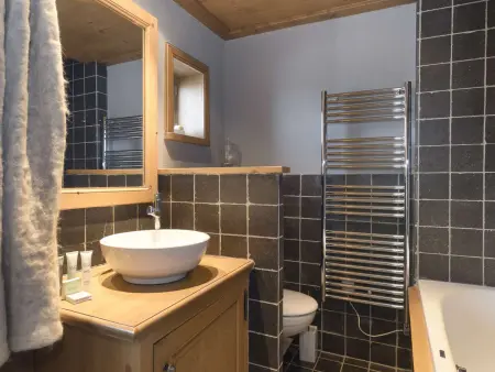 Appartement cosy - 6 pers, 83m² - Courchevel 1650 - Centre station, Terrasse, Proche pistes, WiFi - Photo 6