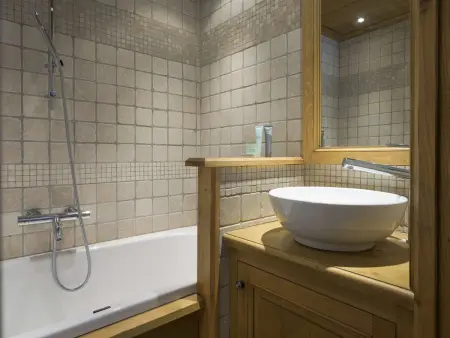 Appartement cosy - 6 pers, 83m² - Courchevel 1650 - Centre station, Terrasse, Proche pistes, WiFi - Photo 10