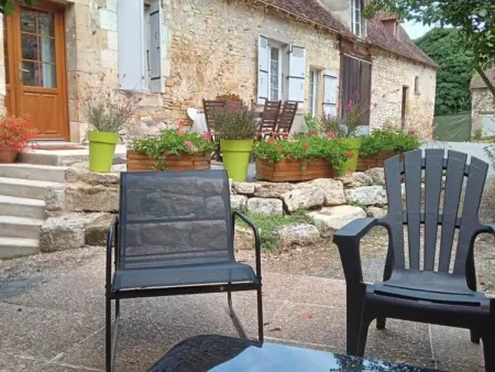Charmante Maison de Campagne à Tourtoirac, Animaux Admis - Photo 14